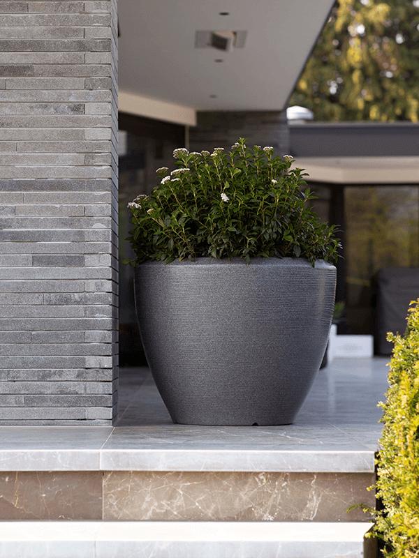 Кашпо Capi Arc Granite Planter Ball Anthracite