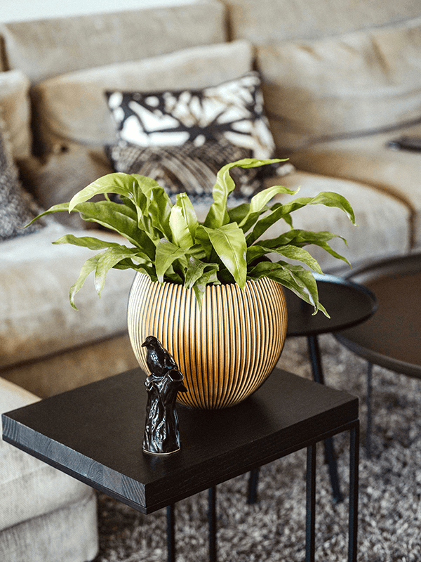 Кашпо Capi Nature Groove Vase Ball Black Gold