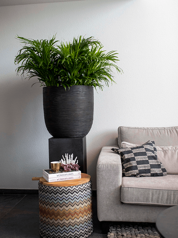 Кашпо Capi Nature Rib NL Planter Ball Black